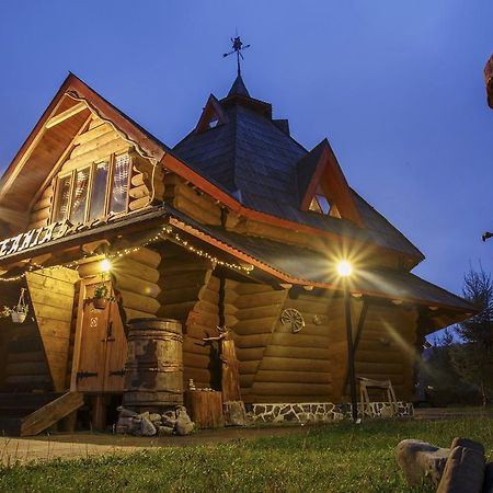 ホテル Vedmid Myslovka エクステリア 写真